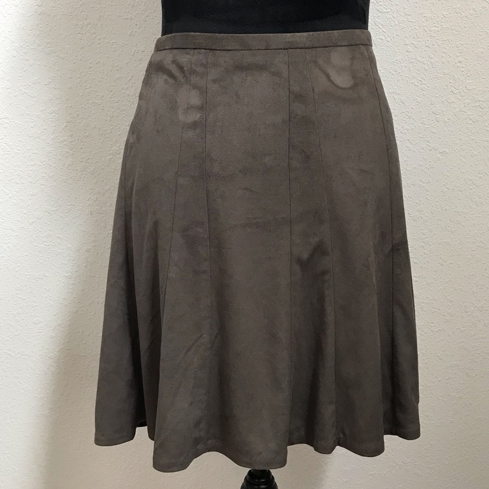 The Limited Skirt